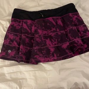 Lululemon purple and black tennis skirt